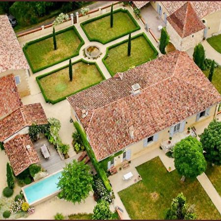 Propriete Le Monneton Bed & Breakfast Sainte-Christie Exterior photo
