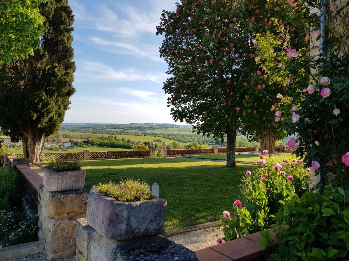 Propriete Le Monneton Bed & Breakfast Sainte-Christie Exterior photo