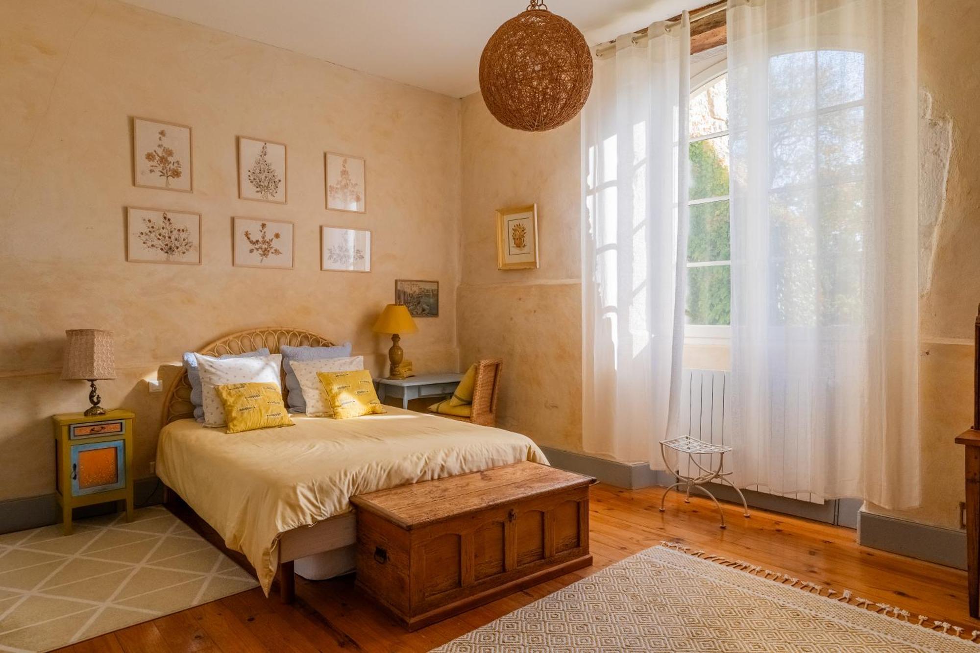 Propriete Le Monneton Bed & Breakfast Sainte-Christie Exterior photo